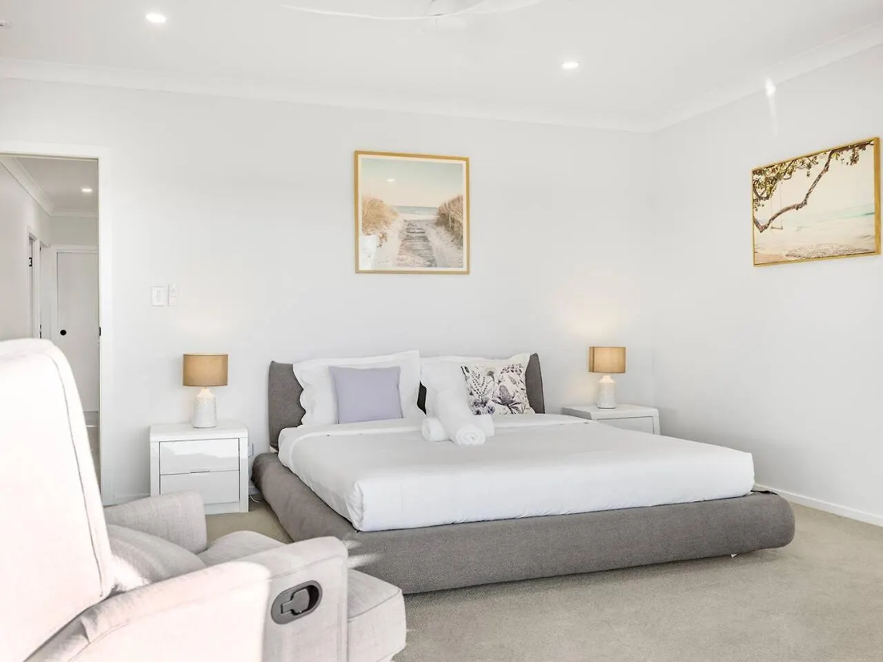 Luxury Golf Course Home With Theater At Cannon Hill Brisbane Australia