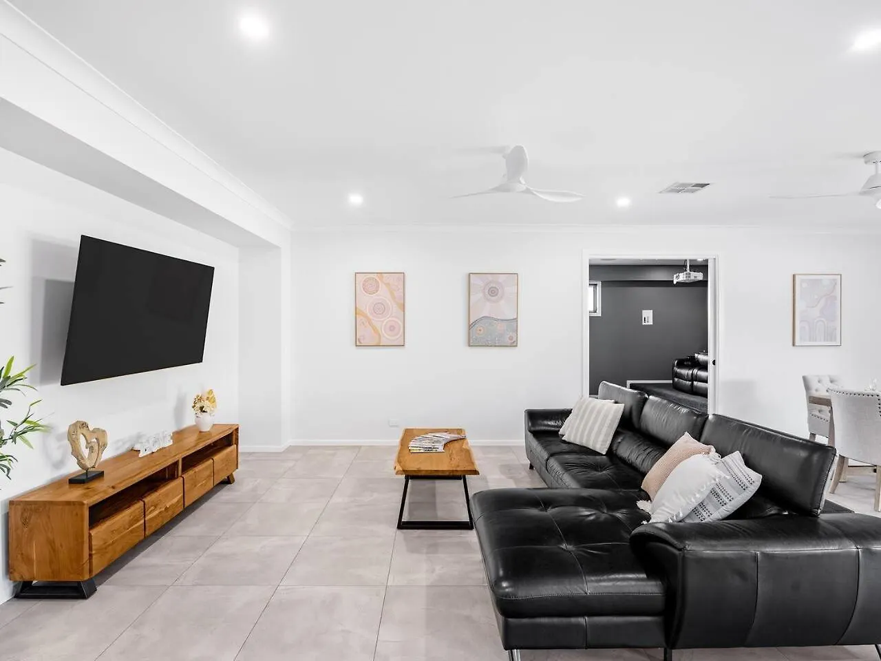 Luxury Golf Course Home With Theater At Cannon Hill ブリスベン 0*,  オーストラリア