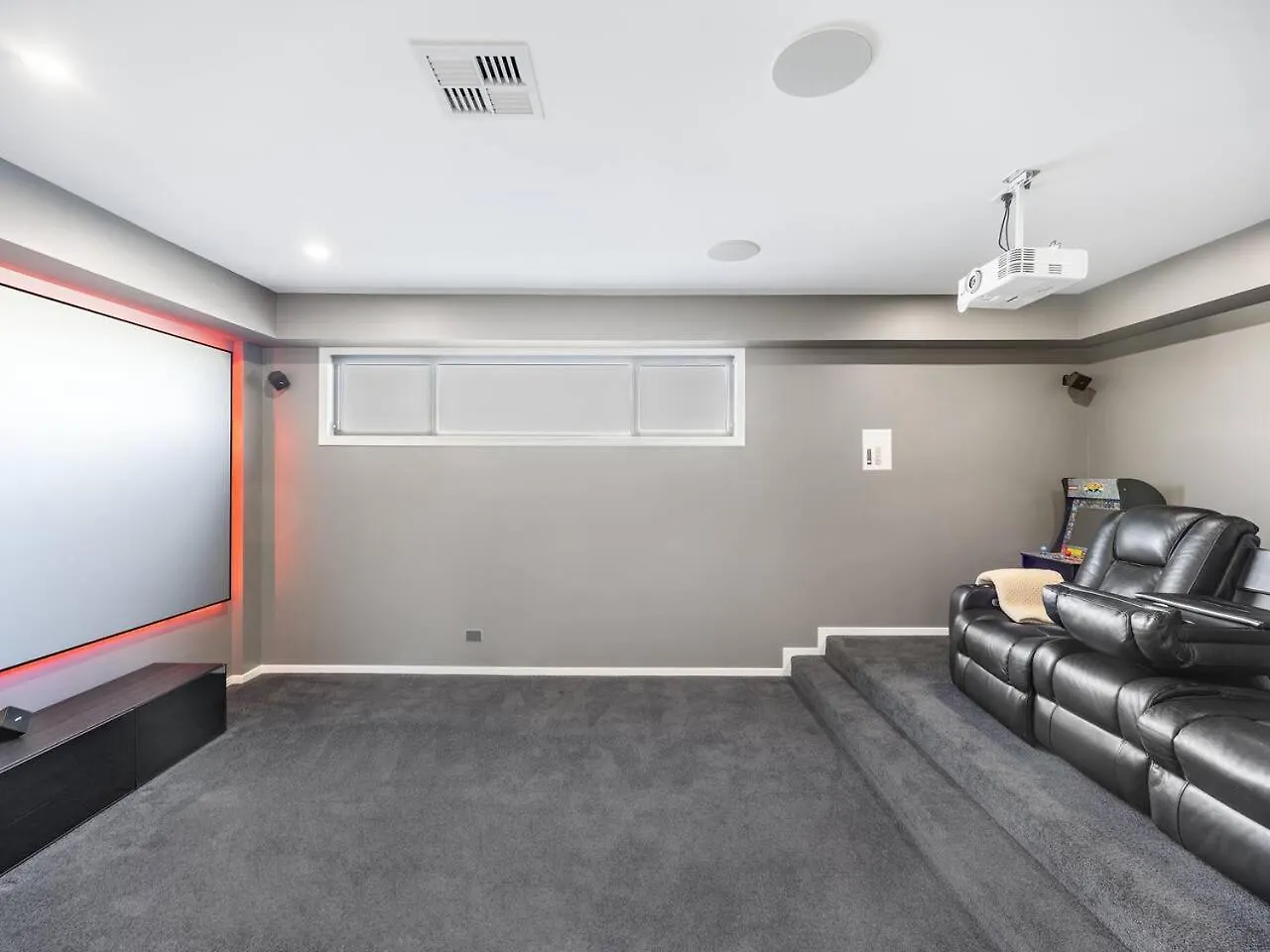 Holiday home Luxury Golf Course Home With Theater At Cannon Hill Brisbane